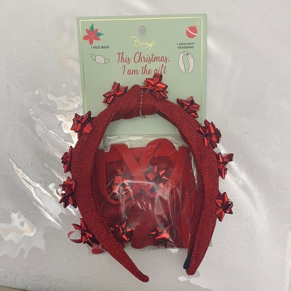 Free With Purchase Christmas Gift Headband And Face Mask Red